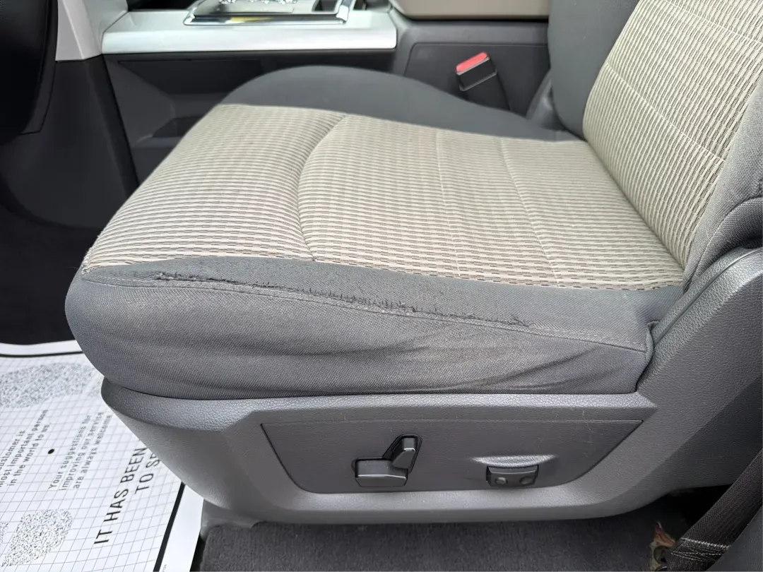 2012 Ram 1500 SLT (1C6RD7GT9CS) with an HEMI 5.7L V-8 variable valve control engine, located at 1230 East Main St, Xenia, OH, 45385, (937) 908-9800, 39.688026, -83.910172 - 2012 Ram 1500 SLT - Photo#17