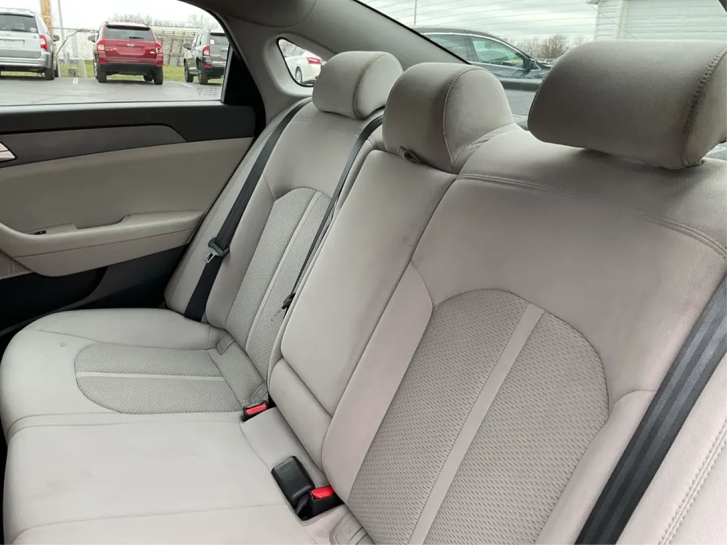 2017 Hyundai Sonata Base/SE (5NPE24AF8HH) with an Other engine, located at 1951 S Dayton Lakeview Rd., New Carlisle, OH, 45344, (937) 908-9800, 39.890999, -84.050255 - **Discover Your Next Adventure with the 2017 Hyundai Sonata at Advantage Car and Credit!**<br /> <br /> Are you in the market for a reliable sedan that effortlessly combines comfort, style, and functionality? Look no further than the 2017 Hyundai Sonata, available now at Advantage Car and Credit in - Photo#10