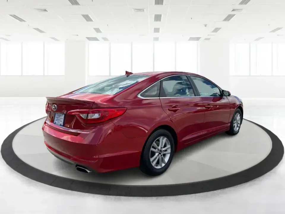 2017 Hyundai Sonata SE (5NPE24AF8HH) with an 2.4L L4 DOHC 16V engine, 7A transmission, located at 8750 N County Rd 25A, Piqua, OH, 45356, (937) 908-9800, 40.164391, -84.232513 - Need a smart, comfortable sedan that fits real life in West Central Ohio-daily commutes up I75, school drop-offs, and weekend runs to downtown Piqua or the Miami County Fairgrounds? This **2017 Hyundai Sonata SE** in eye-catching **Red** is a practical, budget-friendly choice with the space and effi- Photo#2