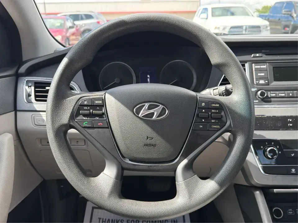 2017 Hyundai Sonata SE (5NPE24AF8HH) with an 2.4L L4 DOHC 16V engine, 7A transmission, located at 8750 N County Rd 25A, Piqua, OH, 45356, (937) 908-9800, 40.164391, -84.232513 - Need a smart, comfortable sedan that fits real life in West Central Ohio-daily commutes up I75, school drop-offs, and weekend runs to downtown Piqua or the Miami County Fairgrounds? This **2017 Hyundai Sonata SE** in eye-catching **Red** is a practical, budget-friendly choice with the space and effi- Photo#16