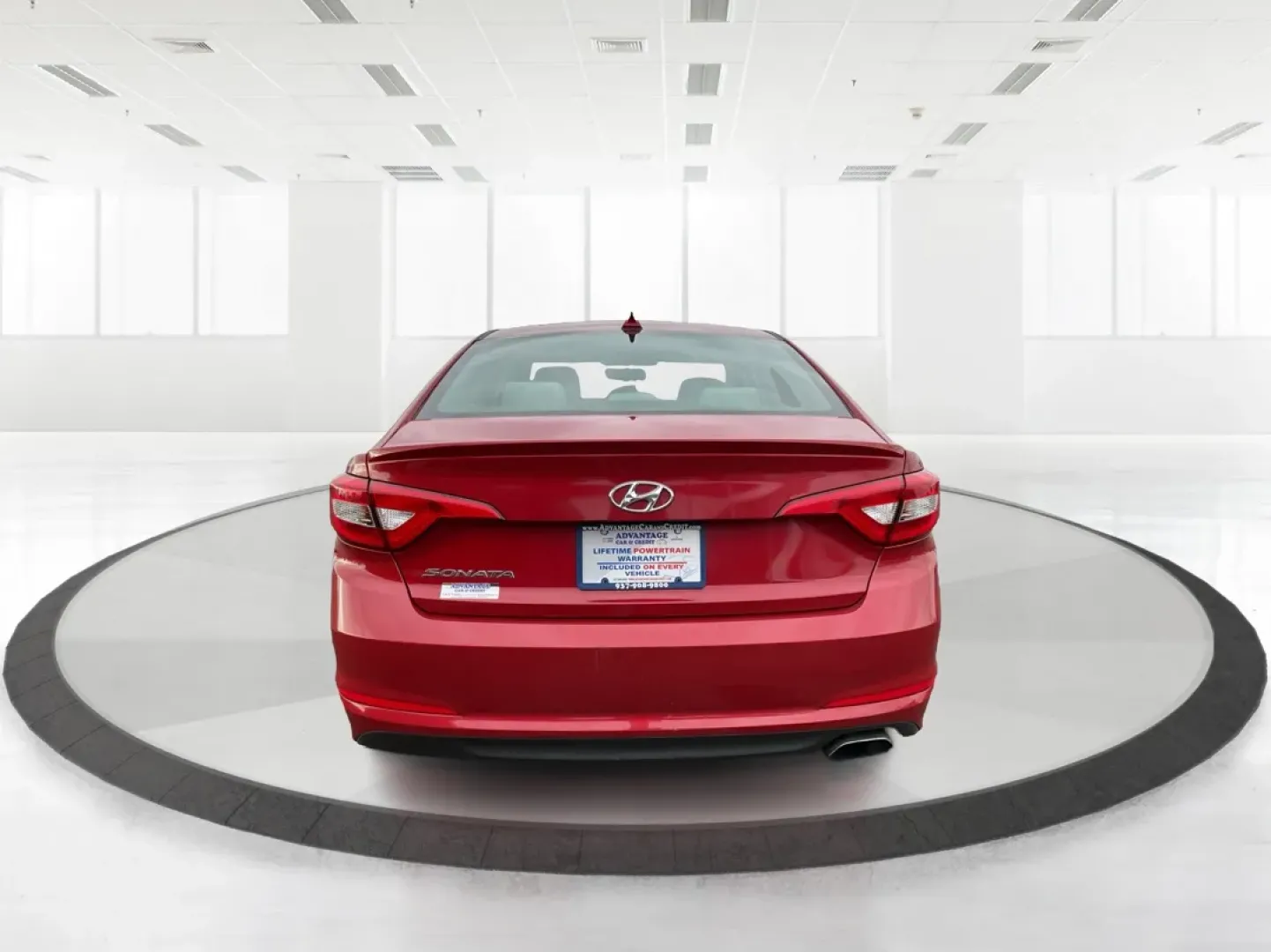 2017 Hyundai Sonata Base/SE (5NPE24AF8HH) with an Other engine, located at 1099 N County Rd 25A, Troy, OH, 45373, (937) 908-9800, 40.057079, -84.212883 - **Discover Your Next Adventure with the 2017 Hyundai Sonata at Advantage Car and Credit!**<br /> <br /> Are you in the market for a reliable sedan that effortlessly combines comfort, style, and functionality? Look no further than the 2017 Hyundai Sonata, available now at Advantage Car and Credit in - Photo#3