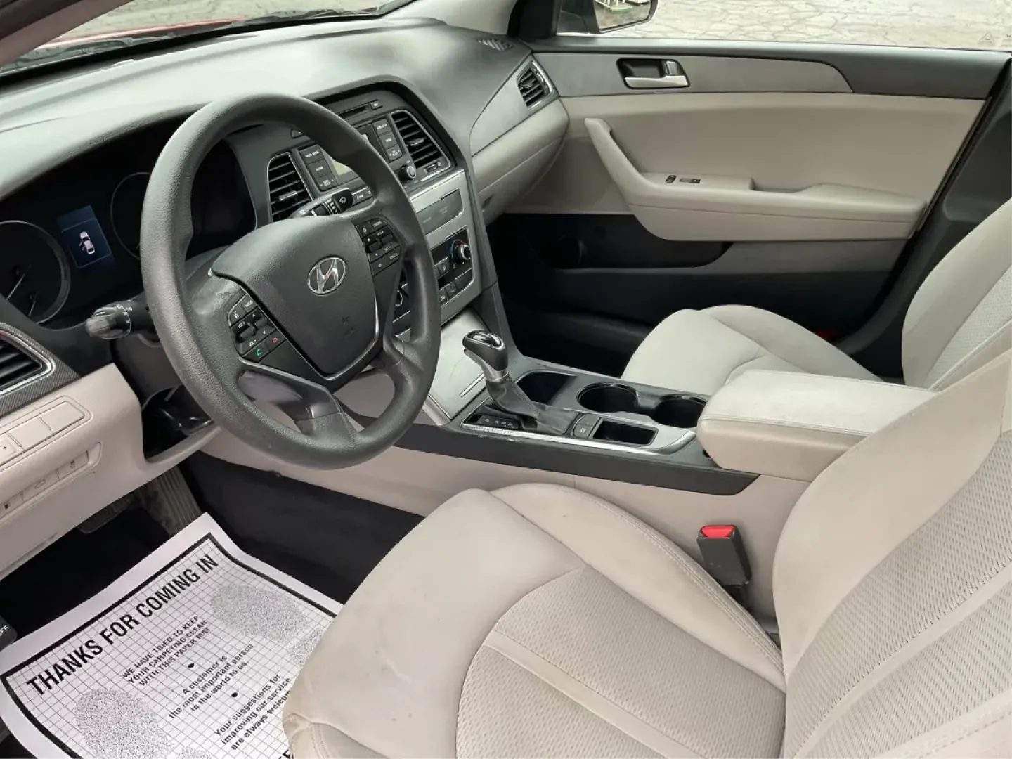 2017 Hyundai Sonata Base/SE (5NPE24AF8HH) with an Other engine, located at 1099 N County Rd 25A, Troy, OH, 45373, (937) 908-9800, 40.057079, -84.212883 - **Discover Your Next Adventure with the 2017 Hyundai Sonata at Advantage Car and Credit!**<br /> <br /> Are you in the market for a reliable sedan that effortlessly combines comfort, style, and functionality? Look no further than the 2017 Hyundai Sonata, available now at Advantage Car and Credit in - Photo#9