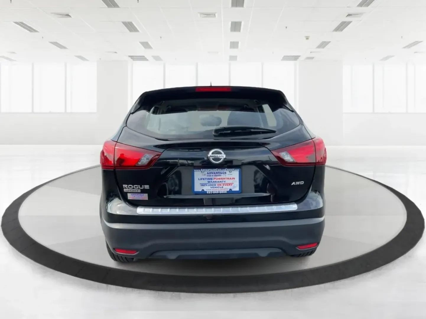 2017 Nissan Rogue S (JN1BJ1CR3HW) with an 2L I-4 gasoline direct injection engine, located at 1951 S Dayton Lakeview Rd., New Carlisle, OH, 45344, (937) 908-9800, 39.890999, -84.050255 - **Discover Adventure with the 2017 Nissan Rogue at Advantage Car and Credit!**<br /> <br /> Are you ready to elevate your lifestyle and embark on new adventures? Whether you're a busy parent juggling school drop-offs, a commuter navigating the daily grind, or an outdoor enthusiast seeking weekend es - Photo#3