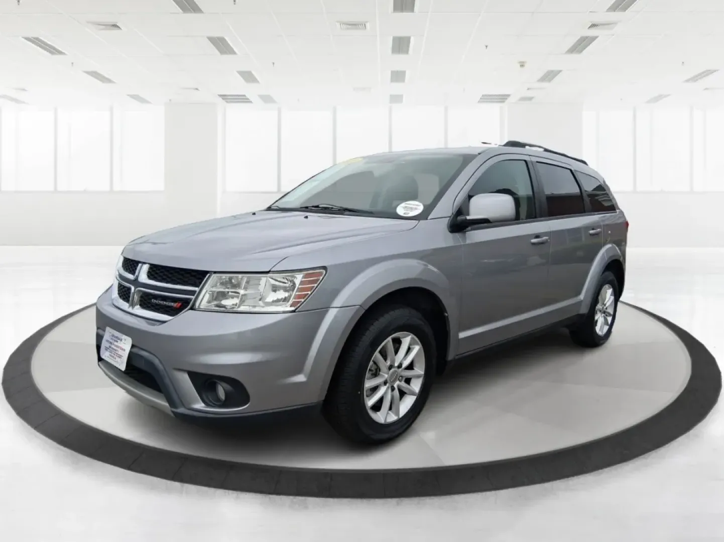 2015 Dodge Journey SXT (3C4PDCBB2FT) with an 2.4L L6 DOHC 16V engine, 4-Speed Automatic transmission, located at 4508 South Dixie Dr, Moraine, OH, 45439, (937) 908-9800, 39.689976, -84.218452 - **Adventure Awaits with the 2015 Dodge Journey SXT at Advantage Car and Credit!**<br /> <br /> If you're in search of a versatile SUV that caters to both daily commutes and weekend adventures with your family, the 2015 Dodge Journey SXT is the perfect match for you. This spacious and stylish vehicle - Photo#8