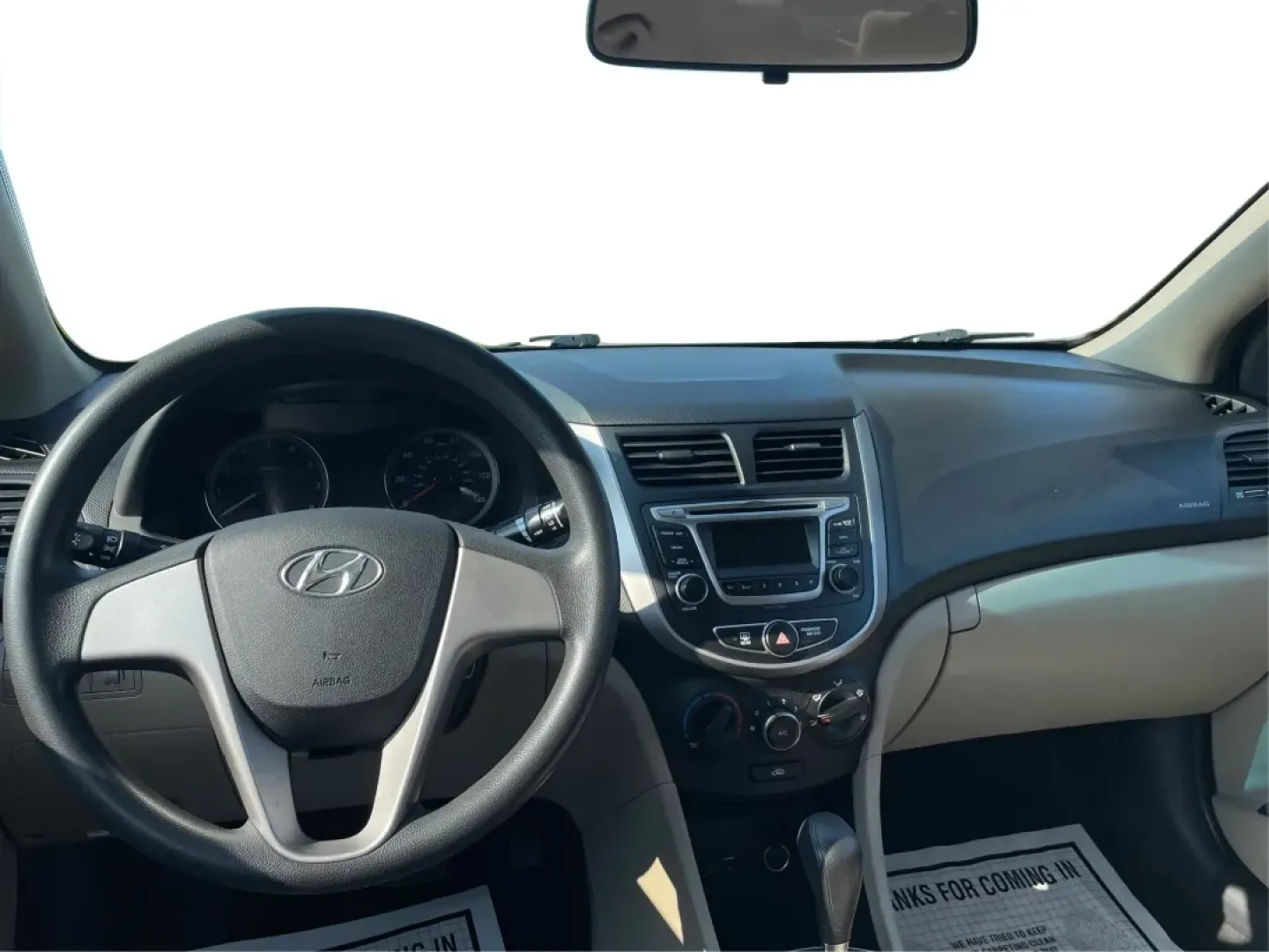 2017 Hyundai Accent SE 4-Door 6A (KMHCT4AE7HU) with an 1.6L L4 DOHC 16V engine, 6-Speed Automatic transmission, located at 1230 East Main St, Xenia, OH, 45385, (937) 908-9800, 39.688026, -83.910172 - Are you searching for a reliable, budget-friendly vehicle that accommodates your busy lifestyle? Look no further than Advantage Car and Credit in Fairborn, OH! We specialize in providing top-notch used vehicles with flexible financing options tailored to fit your needs. Our 2017 Hyundai Accent SE is - Photo#20