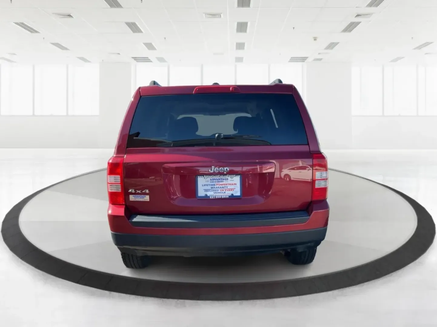 2016 Jeep Patriot Sport (1C4NJRBB0GD) with an 2.4L I-4 DOHC engine, located at 8750 N County Rd 25A, Piqua, OH, 45356, (937) 908-9800, 40.164391, -84.232513 - Are you ready to elevate your adventures and create lasting memories with family and friends? Look no further than this versatile 2016 Jeep Patriot Sport, available now at Advantage Car and Credit in Fairborn, OH. Perfect for weekend getaways and daily commutes alike, this SUV offers the ideal blend - Photo#2