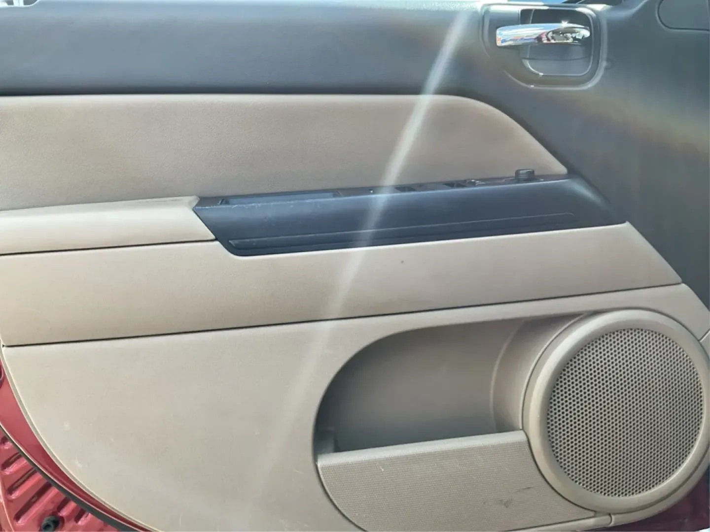 2013 Jeep Compass Latitude (1C4NJDEB6DD) with an 2.4L I-4 DOHC engine, located at 1951 S Dayton Lakeview Rd., New Carlisle, OH, 45344, (937) 908-9800, 39.890999, -84.050255 - Are you ready to elevate your adventures and embrace a lifestyle filled with exploration? The 2013 Jeep Compass Latitude is the perfect companion for those who value versatility and comfort, making it an ideal choice for weekend getaways or daily commutes. This rugged yet refined SUV is now availabl - Photo#16