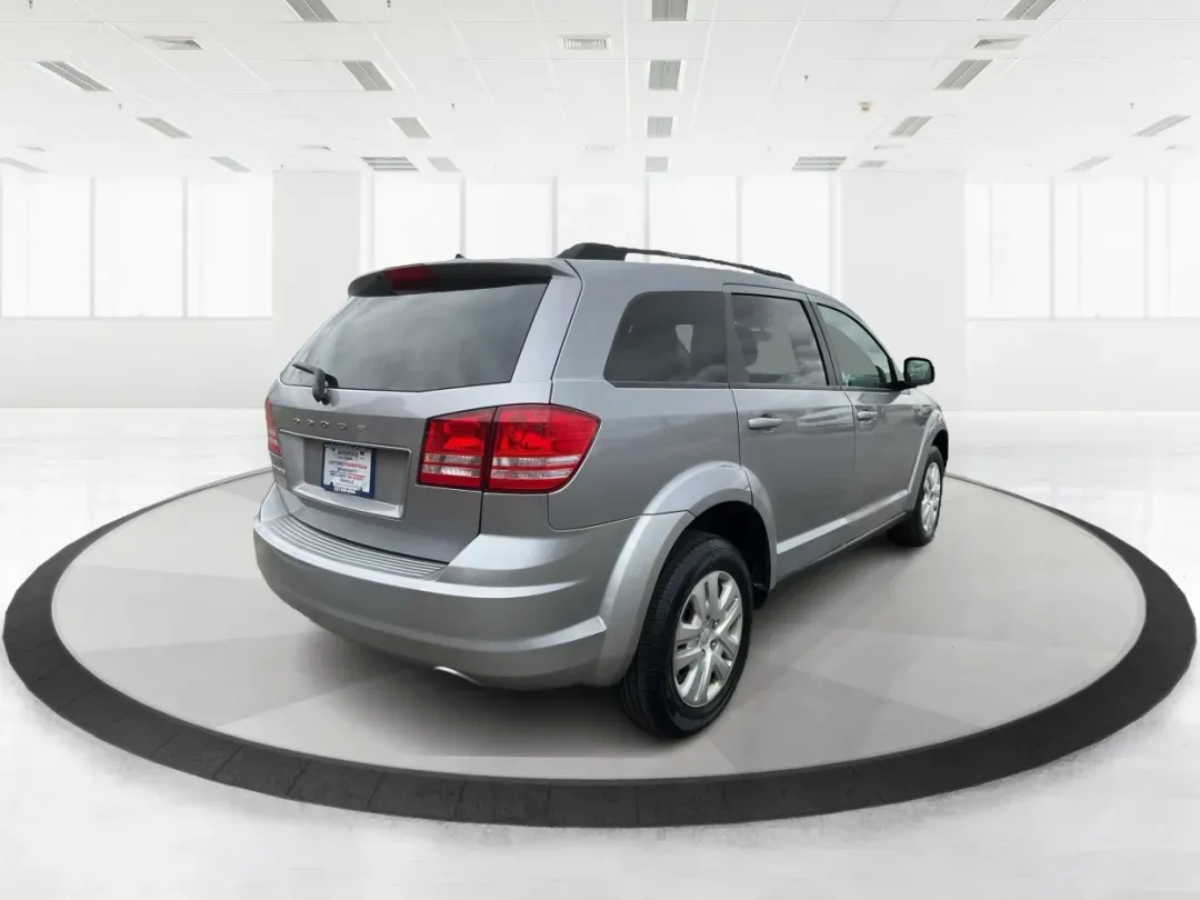 2017 Dodge Journey SE (3C4PDCAB2HT) with an Tigershark MultiAir 2.4L I-4 DOHC engine, located at 8750 N County Rd 25A, Piqua, OH, 45356, (937) 908-9800, 40.164391, -84.232513 - **Unleash Your Family Adventures with the 2017 Dodge Journey at Advantage Car and Credit!**<br /> <br /> Are you searching for the perfect SUV to suit your growing family's needs or to make those weekend adventures more exciting? Look no further than this reliable and spacious **2017 Dodge Journey** - Photo#2