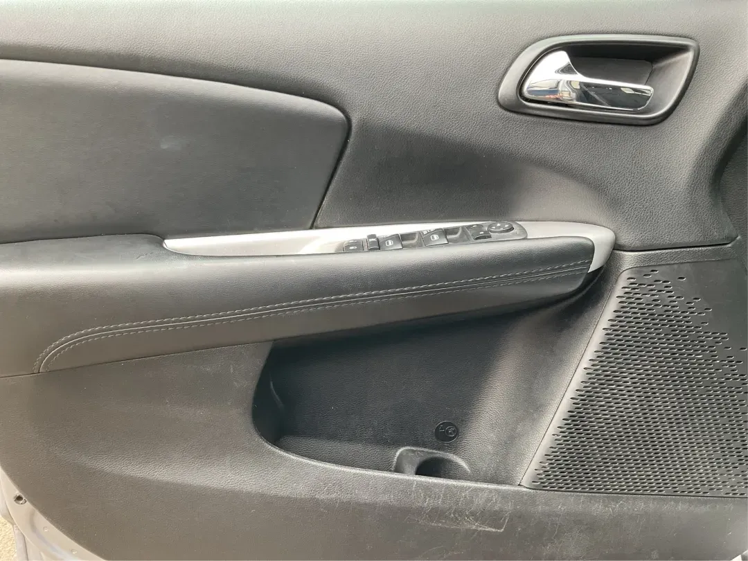 2017 Dodge Journey SE (3C4PDCAB2HT) with an Tigershark MultiAir 2.4L I-4 DOHC engine, located at 8750 N County Rd 25A, Piqua, OH, 45356, (937) 908-9800, 40.164391, -84.232513 - **Unleash Your Family Adventures with the 2017 Dodge Journey at Advantage Car and Credit!**<br /> <br /> Are you searching for the perfect SUV to suit your growing family's needs or to make those weekend adventures more exciting? Look no further than this reliable and spacious **2017 Dodge Journey** - Photo#18