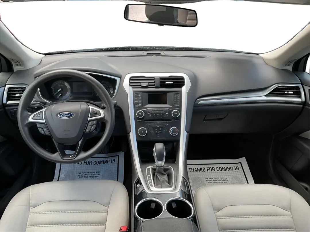 2014 Ford Fusion S (3FA6P0G75ER) with an Duratec 2.5L I-4 DOHC engine, located at 4508 South Dixie Dr, Moraine, OH, 45439, (937) 908-9800, 39.689976, -84.218452 - **Discover Your Next Adventure with the 2014 Ford Fusion at Advantage Car and Credit!**<br /> <br /> Are you ready to elevate your daily commute or embark on weekend road trips? The 2014 Ford Fusion at Advantage Car and Credit is your perfect companion for both. Its stylish design and dependable per - Photo#20