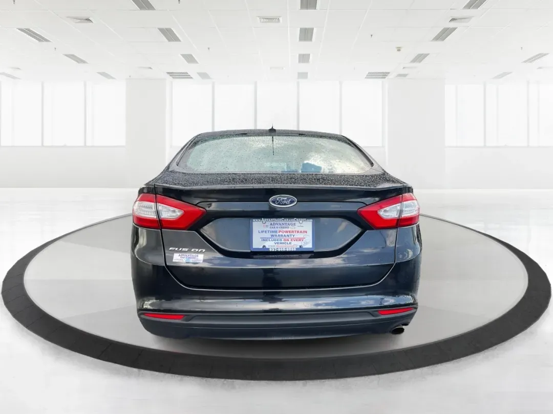 2014 Ford Fusion S (3FA6P0G75ER) with an Duratec 2.5L I-4 DOHC engine, located at 1951 S Dayton Lakeview Rd., New Carlisle, OH, 45344, (937) 908-9800, 39.890999, -84.050255 - **Discover Your Next Adventure with the 2014 Ford Fusion at Advantage Car and Credit!**<br /> <br /> Are you ready to elevate your daily commute or embark on weekend road trips? The 2014 Ford Fusion at Advantage Car and Credit is your perfect companion for both. Its stylish design and dependable per - Photo#3