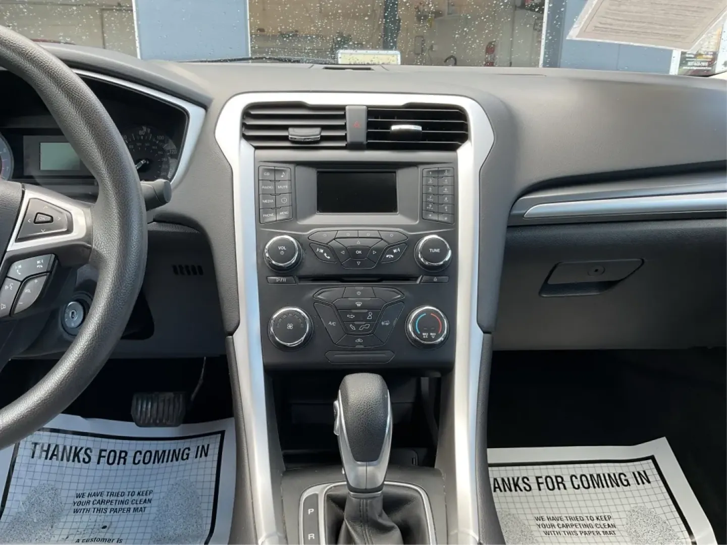 2014 Ford Fusion S (3FA6P0G75ER) with an Duratec 2.5L I-4 DOHC engine, located at 1951 S Dayton Lakeview Rd., New Carlisle, OH, 45344, (937) 908-9800, 39.890999, -84.050255 - **Discover Your Next Adventure with the 2014 Ford Fusion at Advantage Car and Credit!**<br /> <br /> Are you ready to elevate your daily commute or embark on weekend road trips? The 2014 Ford Fusion at Advantage Car and Credit is your perfect companion for both. Its stylish design and dependable per - Photo#12