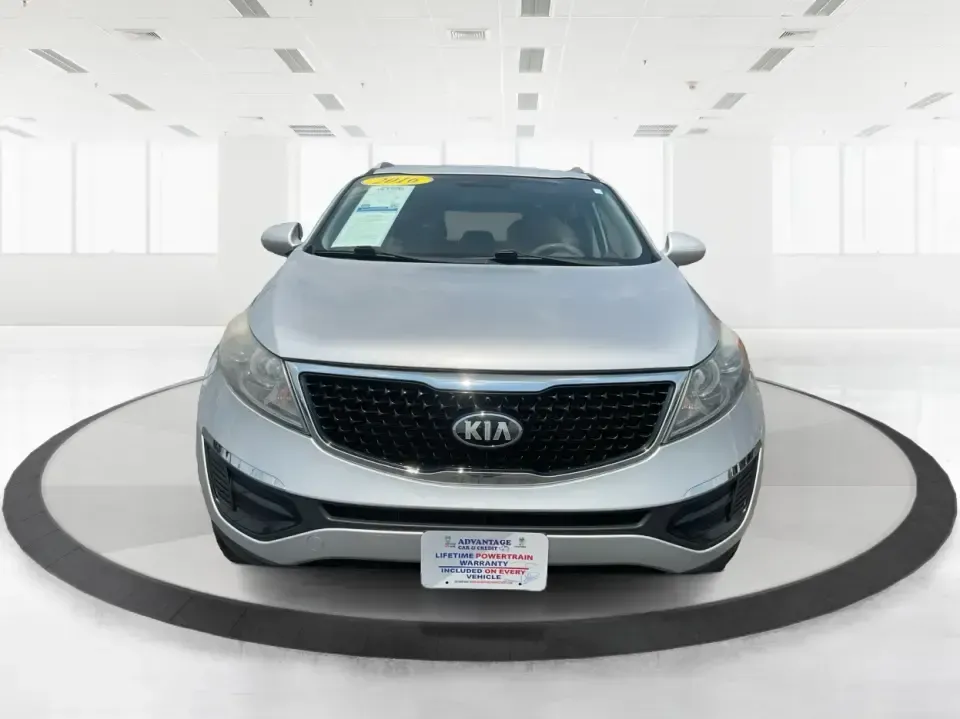 2016 Kia Sportage LX (KNDPBCACXG7) with an Theta II 2.4L I-4 gasoline direct injection engine, 6-Speed Automatic transmission, located at 8750 N County Rd 25A, Piqua, OH, 45356, (937) 908-9800, 40.164391, -84.232513 - Embrace the journey of life with the 2016 Kia Sportage LX, a vehicle designed for those who thrive on adventure and seek comfort in their daily commute. Whether you're navigating the bustling streets of Fairborn, OH, or embarking on a weekend family getaway, this versatile crossover is your perfect - Photo#7