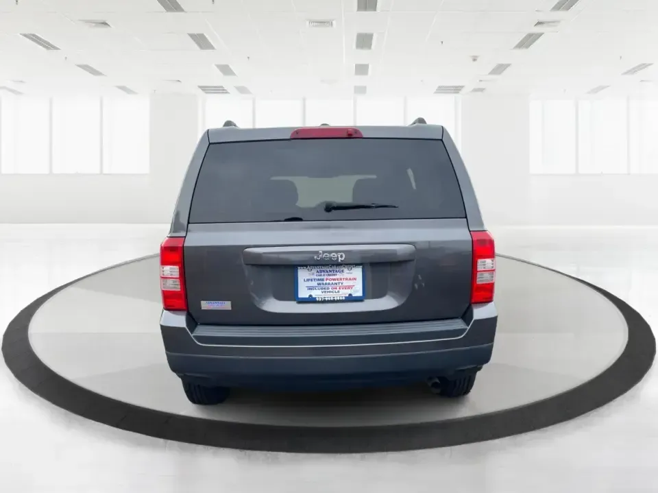 2016 Jeep Patriot Sport (1C4NJPBAXGD) with an 2.0L L4 DOHC 16V engine, Automatic transmission, located at 1184 Kauffman Ave, Fairborn, OH, 45324, (937) 908-9800, 39.807072, -84.030914 - **Explore New Adventures with the 2016 Jeep Patriot Sport SUV at Advantage Car and Credit in Fairborn, OH!**<br /> <br /> Are you ready to elevate your lifestyle with a vehicle that complements your adventurous spirit? Whether you're navigating the bustling streets of Fairborn or hitting the trails - Photo#3