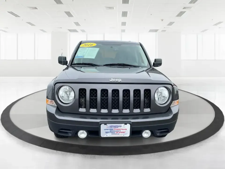 2016 Jeep Patriot Sport (1C4NJPBAXGD) with an 2.0L L4 DOHC 16V engine, Automatic transmission, located at 1184 Kauffman Ave, Fairborn, OH, 45324, (937) 908-9800, 39.807072, -84.030914 - **Explore New Adventures with the 2016 Jeep Patriot Sport SUV at Advantage Car and Credit in Fairborn, OH!**<br /> <br /> Are you ready to elevate your lifestyle with a vehicle that complements your adventurous spirit? Whether you're navigating the bustling streets of Fairborn or hitting the trails - Photo#7