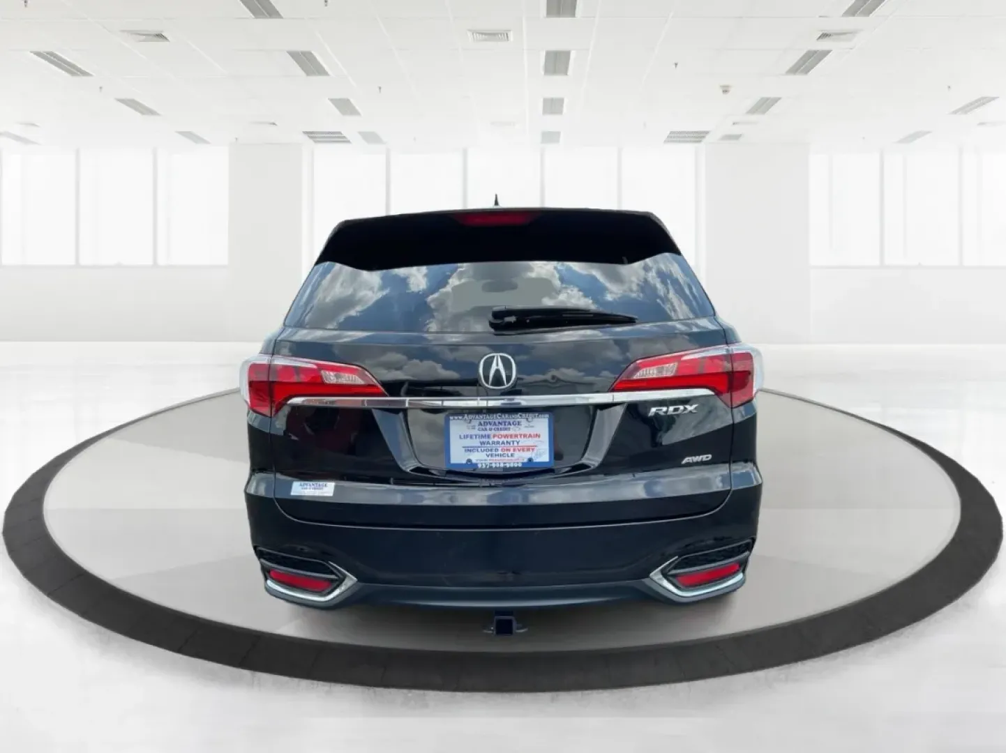 2018 Acura RDX AcuraWatch Plus Package (5J8TB4H34JL) with an 3.5L V-6 i-VTEC variable valve control engine, located at 1184 Kauffman Ave, Fairborn, OH, 45324, (937) 908-9800, 39.807072, -84.030914 - **Elevate Your Commute and Family Adventures with the 2018 Acura RDX at Advantage Car and Credit!**<br /> <br /> Are you in search of a versatile vehicle that promises both comfort and style for your daily commutes or family escapades? Look no further than the stunning 2018 Acura RDX, available at A - Photo#3