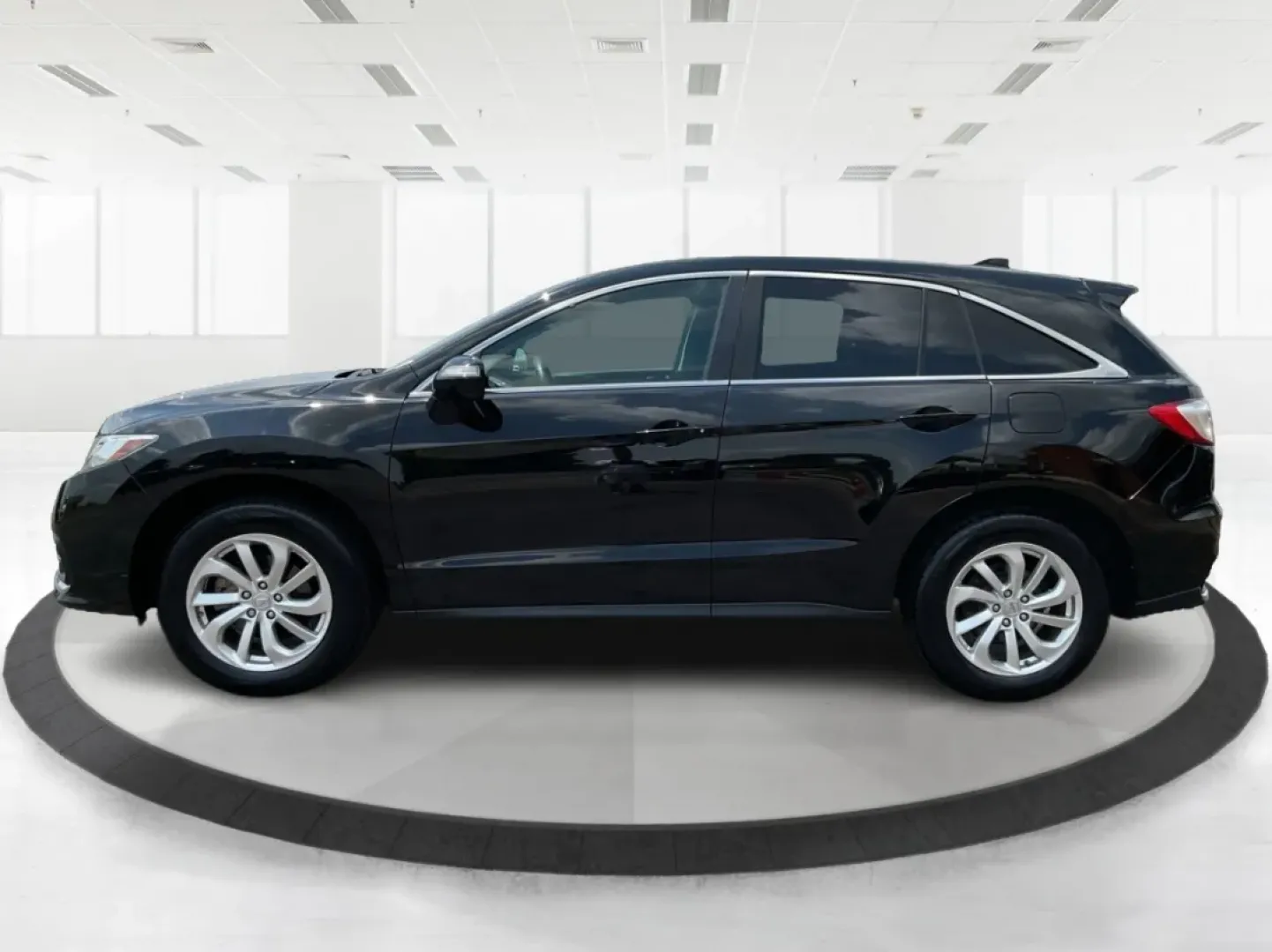 2018 Acura RDX AcuraWatch Plus Package (5J8TB4H34JL) with an 3.5L V-6 i-VTEC variable valve control engine, located at 1184 Kauffman Ave, Fairborn, OH, 45324, (937) 908-9800, 39.807072, -84.030914 - **Elevate Your Commute and Family Adventures with the 2018 Acura RDX at Advantage Car and Credit!**<br /> <br /> Are you in search of a versatile vehicle that promises both comfort and style for your daily commutes or family escapades? Look no further than the stunning 2018 Acura RDX, available at A - Photo#5