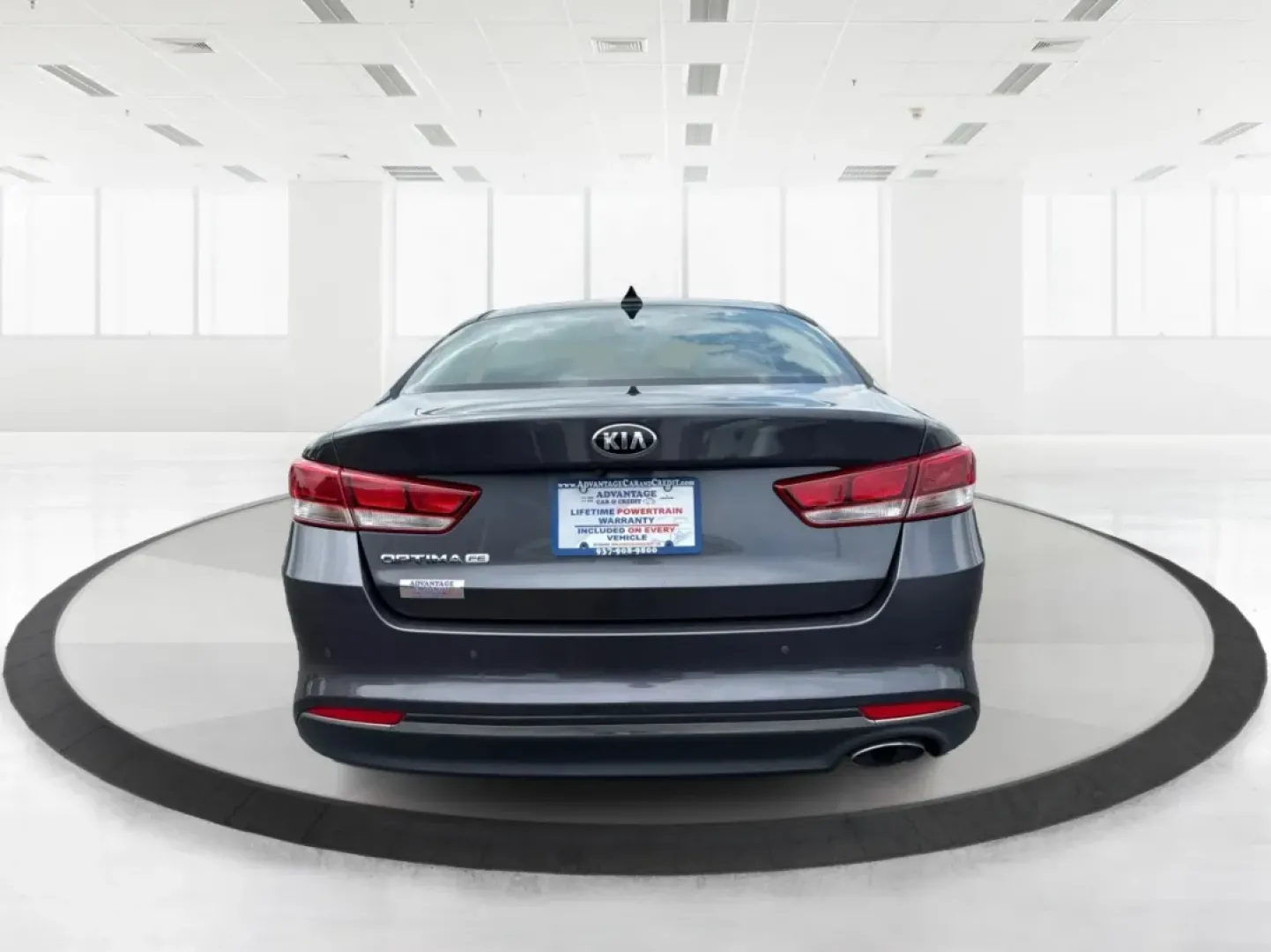 2018 Kia Optima LX (KNAGT4L33J5) with an Theta II 2.4L I-4 gasoline direct injection engine, located at 1099 N County Rd 25A, Troy, OH, 45373, (937) 908-9800, 40.057079, -84.212883 - **Experience the Perfect Blend of Style and Comfort with the 2018 Kia Optima LX at Advantage Car and Credit!**<br /> <br /> Are you searching for a reliable sedan that fits seamlessly into your busy lifestyle? Look no further! The 2018 Kia Optima LX is not just a means of transportation; it's your p - Photo#3