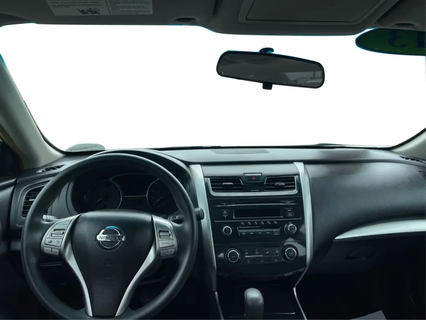 2013 Nissan Altima 2.5 S (1N4AL3APXDC) with an 2.5L I-4 DOHC engine, located at 1230 East Main St, Xenia, OH, 45385, (937) 908-9800, 39.688026, -83.910172 - **Experience the Ultimate Blend of Comfort and Reliability with the 2013 Nissan Altima 2.5 S Perfect for Your Lifestyle!**<br /> <br /> Are you in search of a vehicle that effortlessly balances daily commuting and weekend getaways? Look no further than this stunning 2013 Nissan Altima 2.5 S, now av - Photo#21