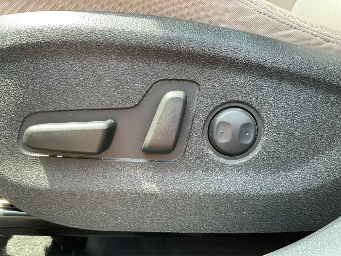 2017 Hyundai Tucson Eco (KM8J33A24HU) with an 1.6L I-4 gasoline direct injection engine, located at 1951 S Dayton Lakeview Rd., New Carlisle, OH, 45344, (937) 908-9800, 39.890999, -84.050255 - ### Discover the Perfect SUV for Your Adventures: 2017 Hyundai Tucson Eco at Advantage Car and Credit<br /> <br /> Are you searching for a reliable SUV that fits seamlessly into your active lifestyle? Look no further! The 2017 Hyundai Tucson Eco is the perfect companion for weekend adventures, daily - Photo#17