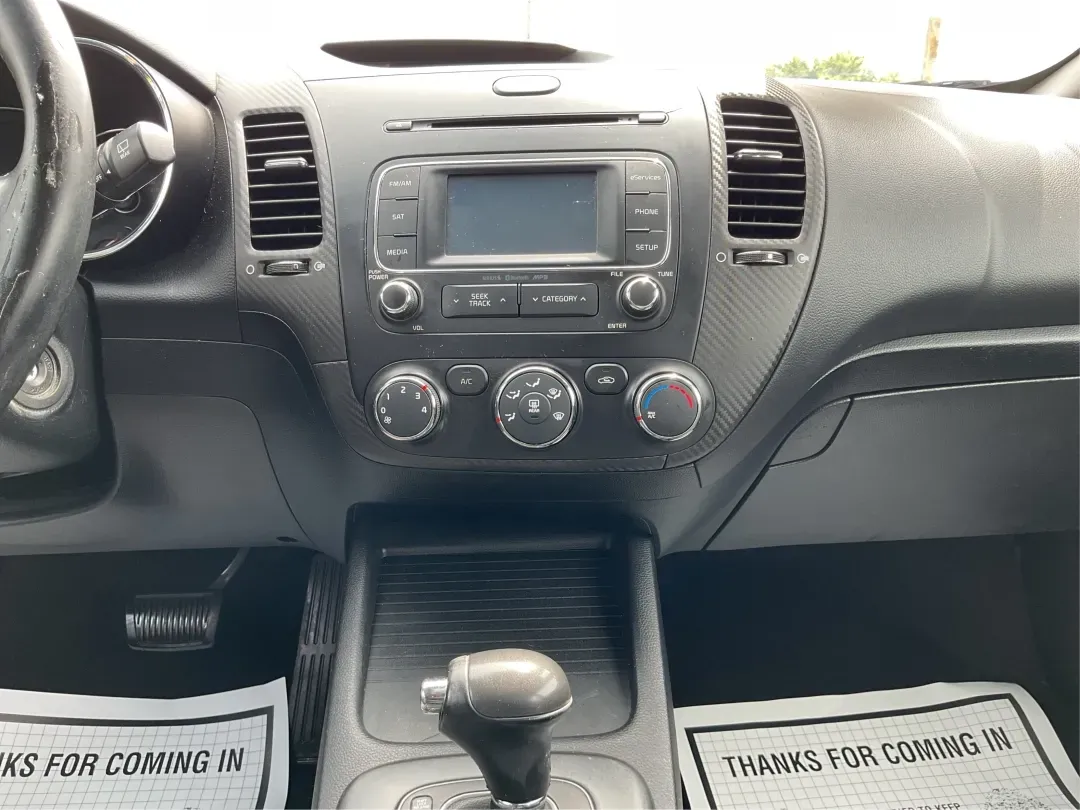 2014 Kia Forte EX (KNAFX5A88E5) with an 2L I-4 gasoline direct injection engine, located at 4508 South Dixie Dr, Moraine, OH, 45439, (937) 908-9800, 39.689976, -84.218452 - **Discover Your Next Adventure with the 2014 Kia Forte EX at Advantage Car and Credit!**<br /> <br /> Are you ready to elevate your daily commute or embark on weekend adventures? The 2014 Kia Forte EX is the perfect companion, whether you're navigating the bustling streets of Fairborn, OH, or hittin - Photo#13